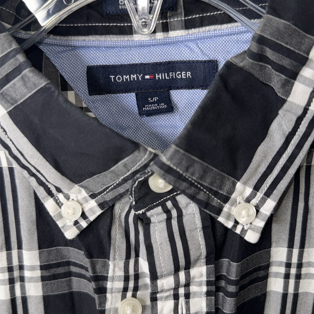 Tommy Hilfiger Button up Shirt - Picture 4 of 4